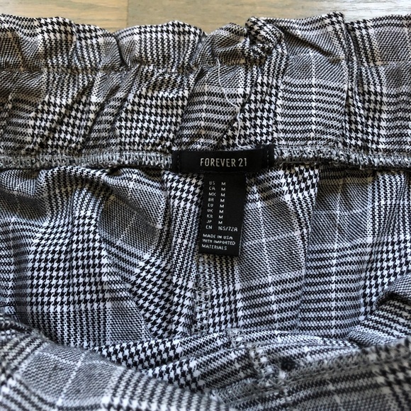 Forever 21 | Plaid Paperbag Waist Shorts - Picture 2 of 3